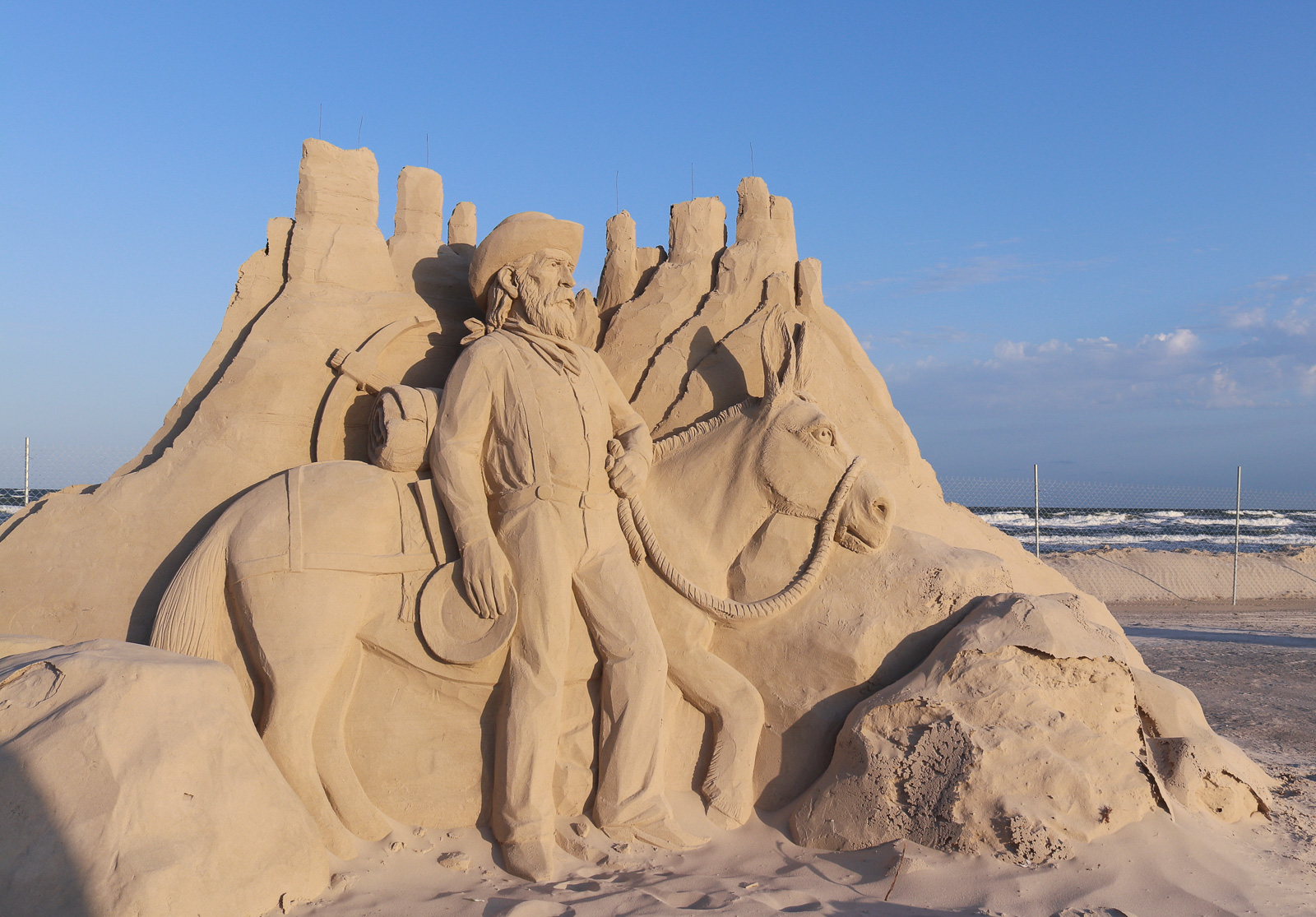 The Ideal Base for Texas SandFest: Sea Gull Condominiums